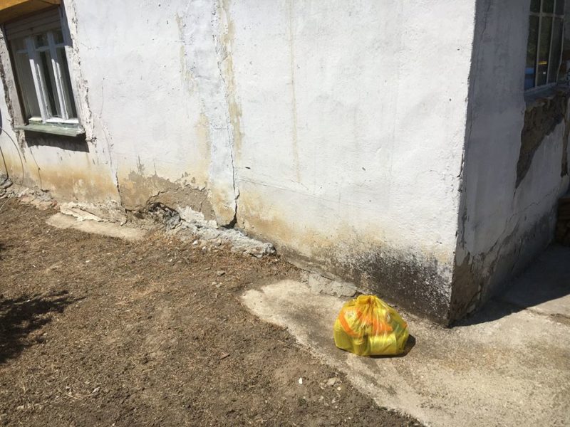 735. Ügyek és okok