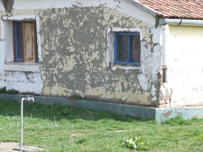 293. Akikre mindig vigyázni kell